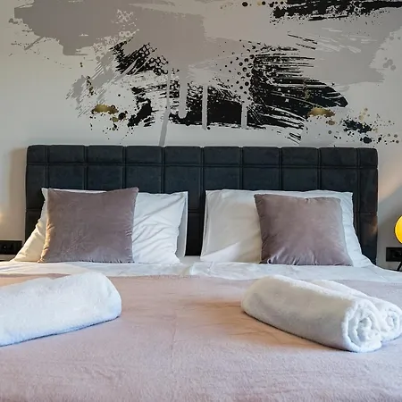 Apartment By The Sea Posedarje