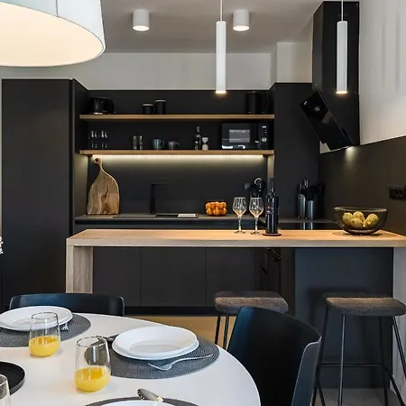 By The Sea Apartment Posedarje