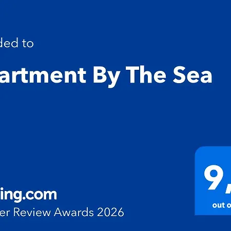 By The Sea Apartman